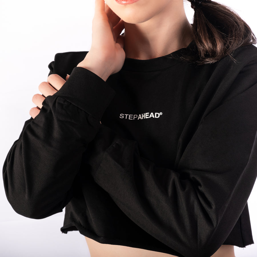 Step Ahead Pullover Crop Black Sweatshirt Step Ahead Pullover Crop Black Sweatshirt